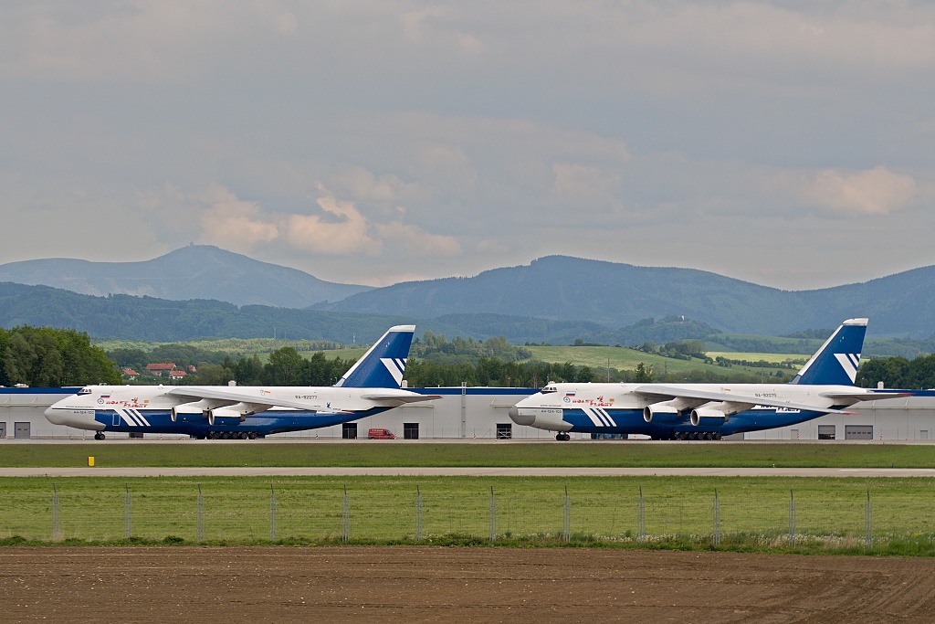 Antonov 124-100, RA-82077, RA-80075 Polet Cargo Airlines, POT-4292, POT-4134, Ostrava (OSR/LKMT), 16.05.2011