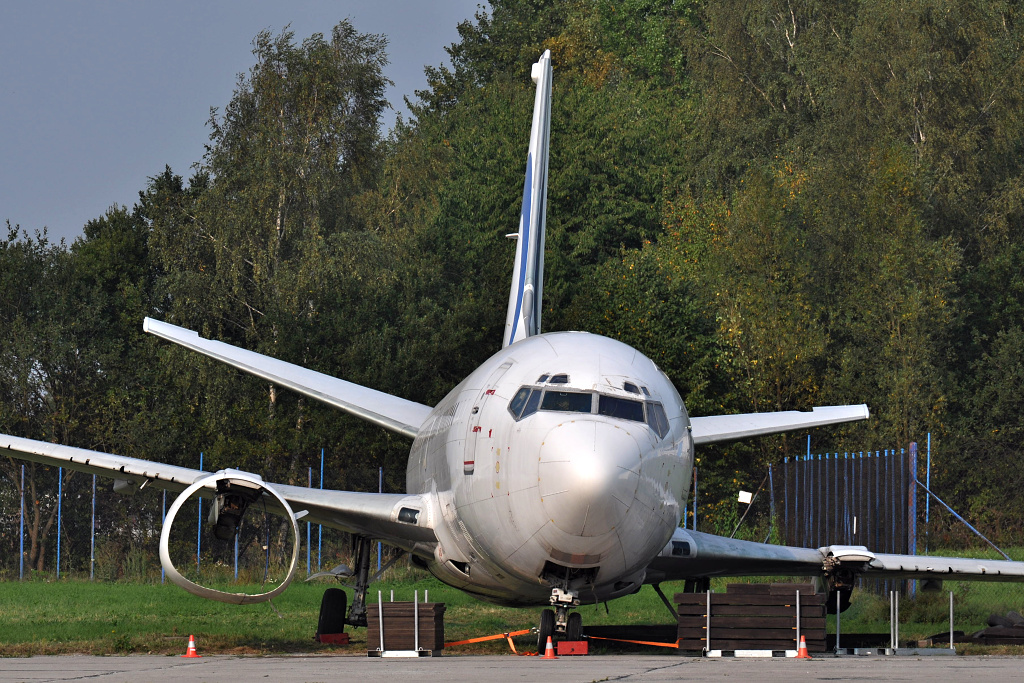 Boeing 737-300 OM-ASE, Letit Ostrava, a.s., Ostrava ( OSR / LKMT ), 04.09.2012