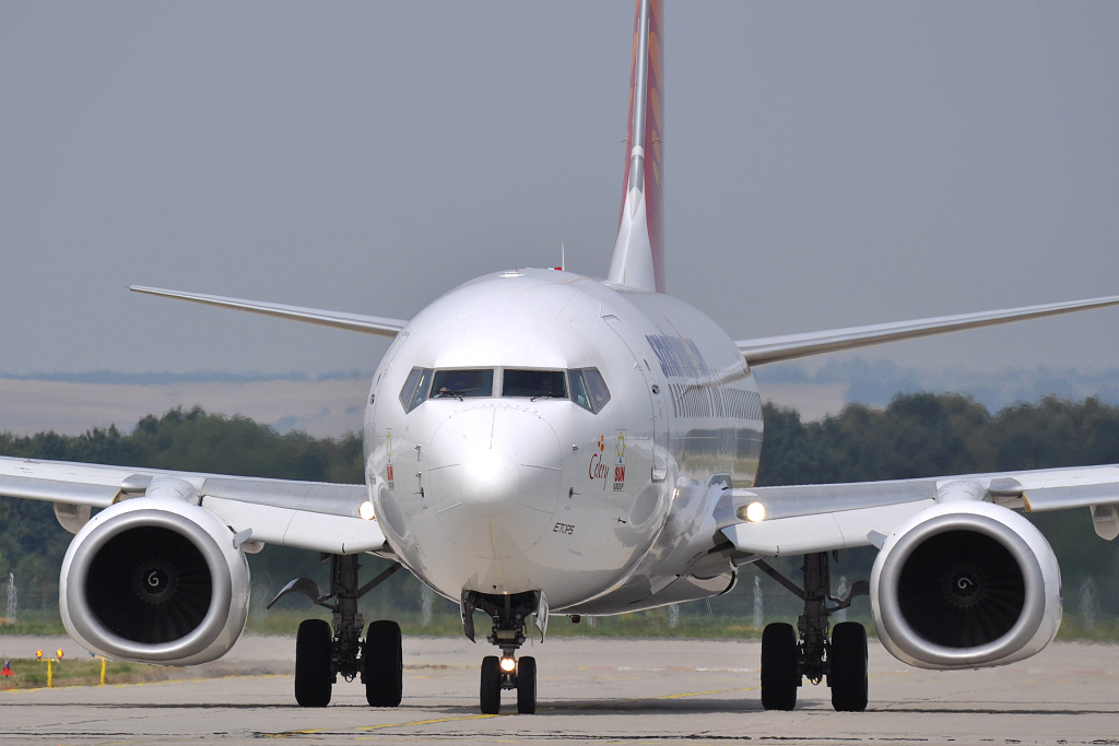 Boeing 737-800 VT-SGQ, Travel Service (ACMI SpiceJet), Ostrava (OSR/LKMT), 19.08.2013